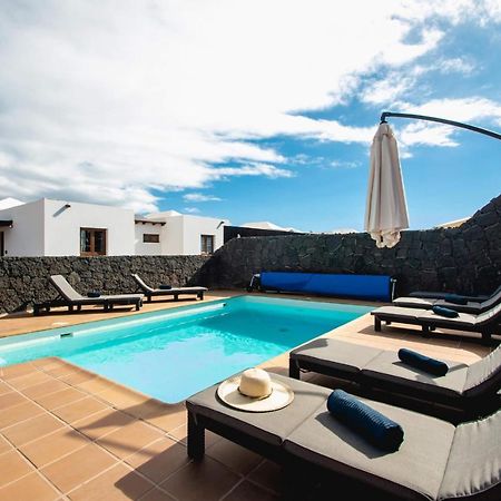 Villa Vista Reina - Luxury 6 Bedroom - Heated Pool- Views - Pool Table - Vista Lobos - Playa Blanca Buitenkant foto