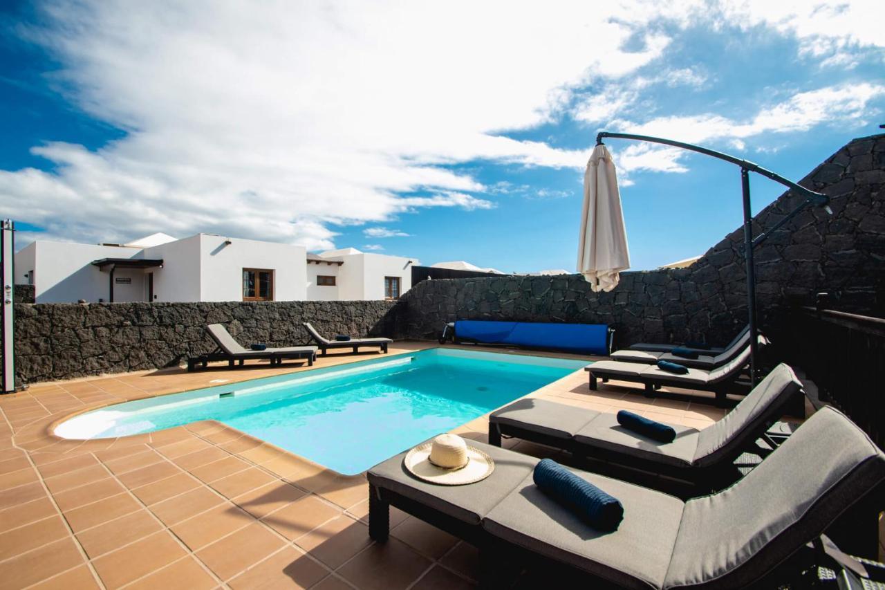 Villa Vista Reina - Luxury 6 Bedroom - Heated Pool- Views - Pool Table - Vista Lobos - Playa Blanca Buitenkant foto