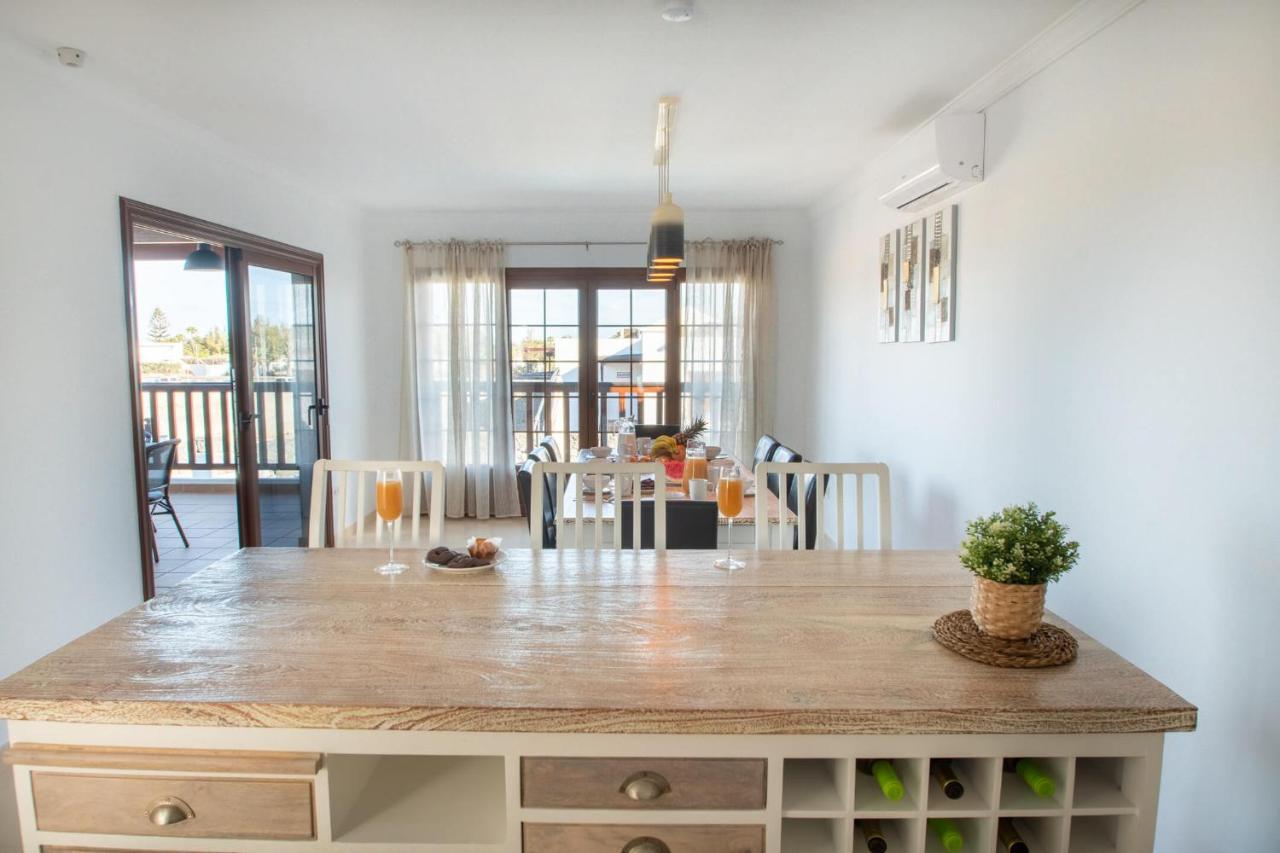 Villa Vista Reina - Luxury 6 Bedroom - Heated Pool- Views - Pool Table - Vista Lobos - Playa Blanca Buitenkant foto