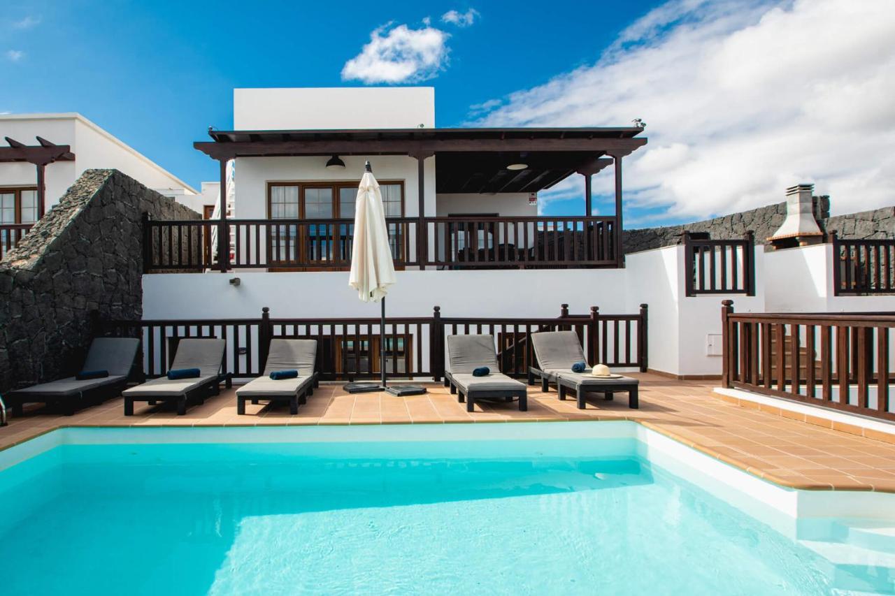 Villa Vista Reina - Luxury 6 Bedroom - Heated Pool- Views - Pool Table - Vista Lobos - Playa Blanca Buitenkant foto