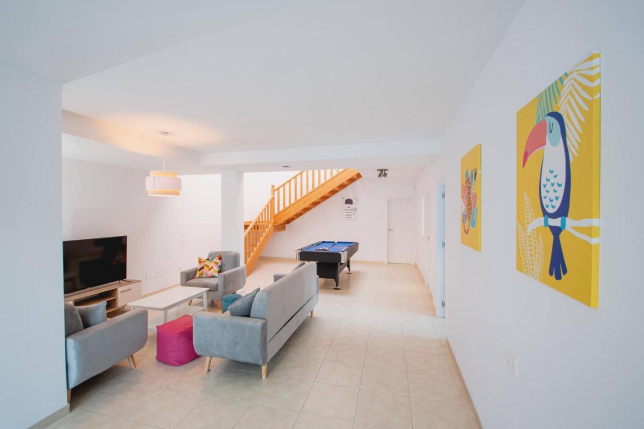Villa Vista Reina - Luxury 6 Bedroom - Heated Pool- Views - Pool Table - Vista Lobos - Playa Blanca Buitenkant foto