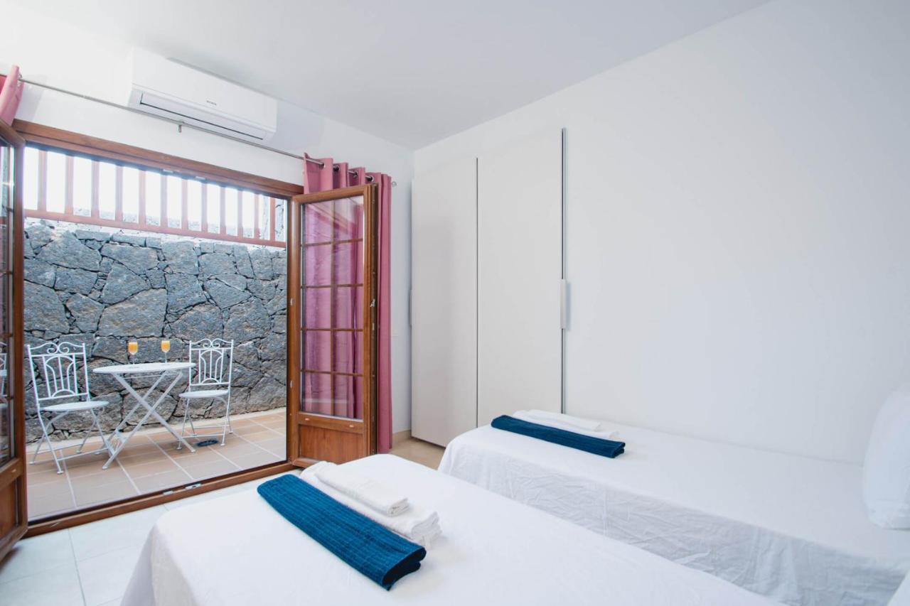 Villa Vista Reina - Luxury 6 Bedroom - Heated Pool- Views - Pool Table - Vista Lobos - Playa Blanca Buitenkant foto