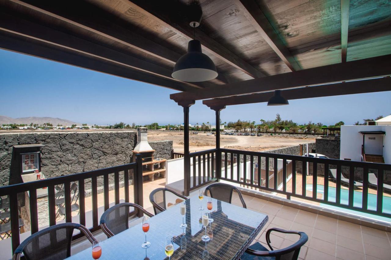 Villa Vista Reina - Luxury 6 Bedroom - Heated Pool- Views - Pool Table - Vista Lobos - Playa Blanca Buitenkant foto